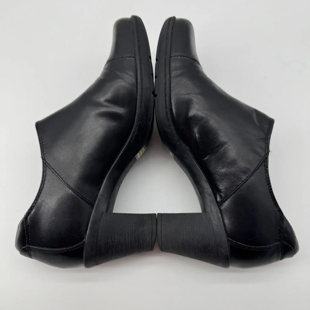 Clarks Bendables Booties Womens 7M Black Leather Side Zip Block Heel Comfort